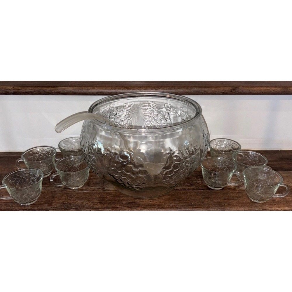 Vintage Grapevine Celebration Indiana Glass Punch Bowl Set 8 Cups And Ladle